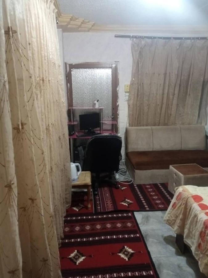 Guest House Hazem Al Azraq ash Shamali ภายนอก รูปภาพ