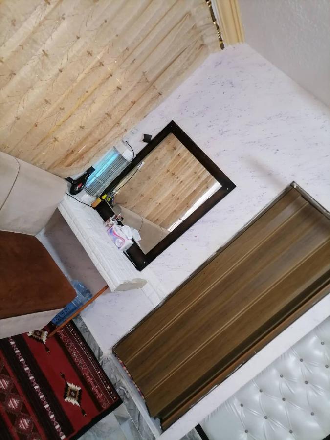 Guest House Hazem Al Azraq ash Shamali ภายนอก รูปภาพ