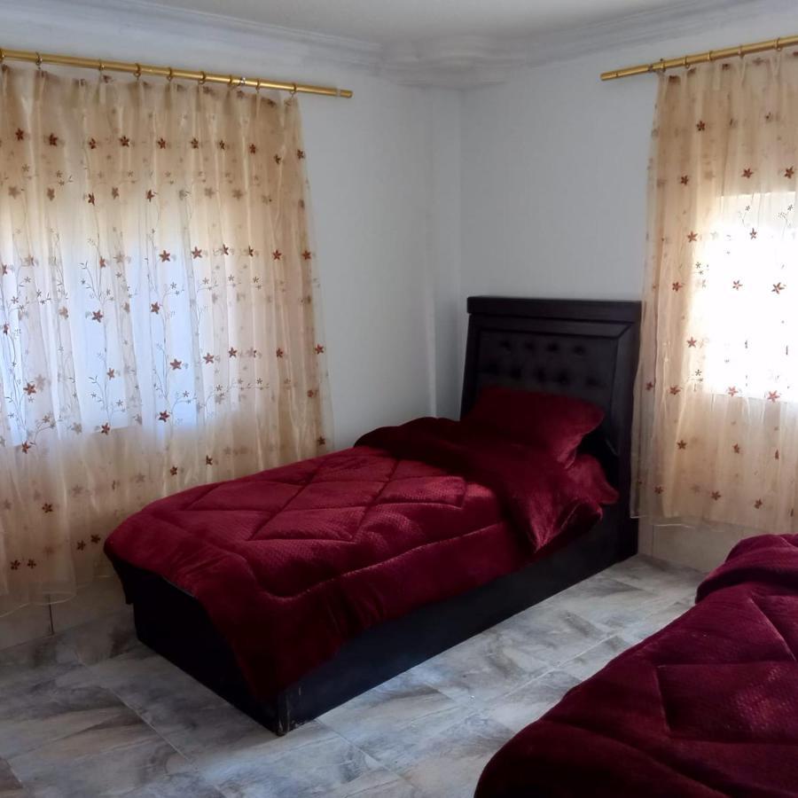 Guest House Hazem Al Azraq ash Shamali ภายนอก รูปภาพ